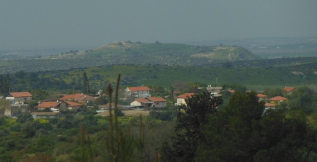 Tel es-Safi/Gath on the horizon