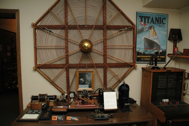 Spark Gap Radio Transmitter