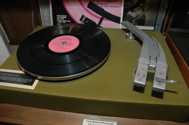 Early stereo record technology.