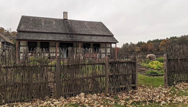 At the nearby 1860s Pomeranian Immigrant Farm there's work to be done in the garden before the winter sets in.