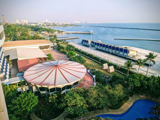 PXL_20230731_235505532-EFFECTS