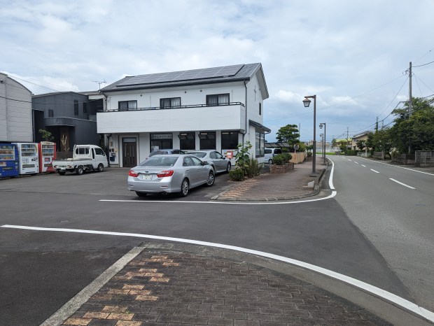 Sunday morning found us attending a service at Niriyama Church.